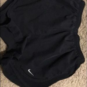 Nike shorts women’s xs